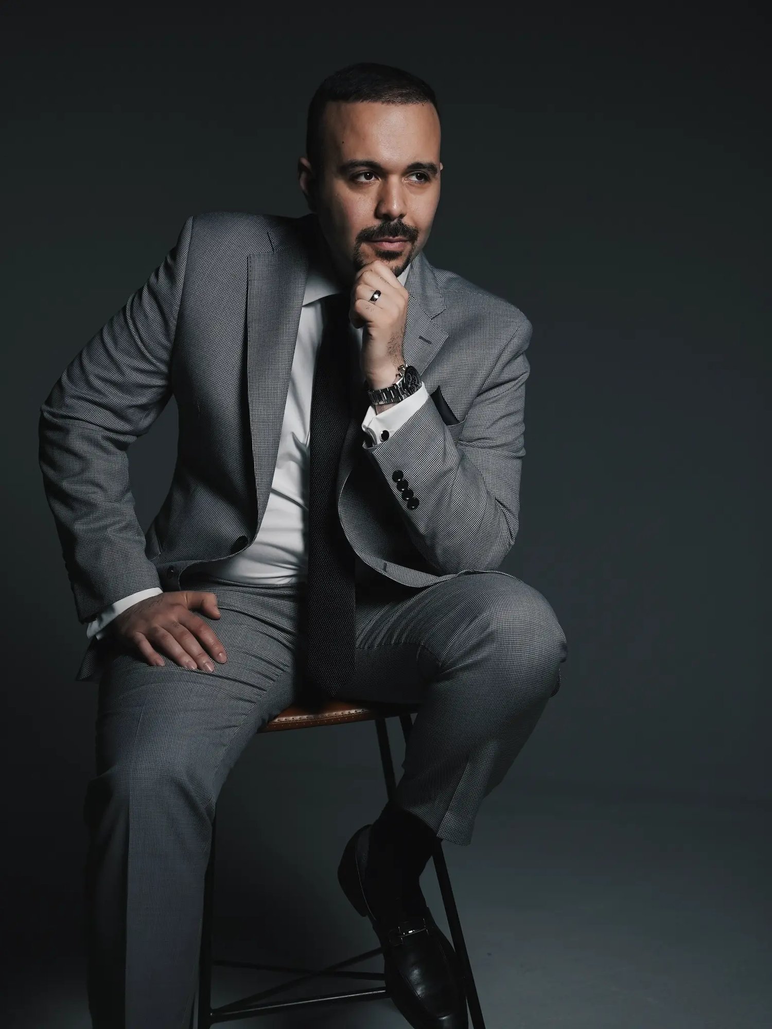 JB Bolvadin — studio portrait